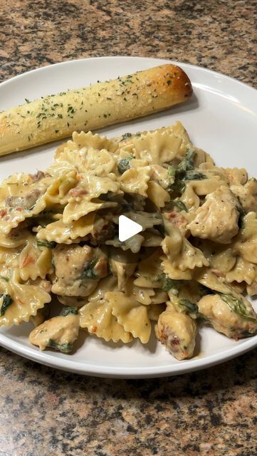 Carman Wilken on Instagram: "This Tuscan chicken pasta is so delicious and pretty easy to make! Perfect for a family dinner or when entertaining guests! Feeds 8 people! The recipe is at the end of the video to pause and screenshot. #tuscanchicken #pasta #easyrecipe #chicken #dinner #food" Carman Wilken, Tuscan Chicken Pasta, Dinner Favorites, Easy Pasta Dishes, One Dish Dinners, Tuscan Chicken, Pasta Dinner Recipes, Chicken Dinners, Dinner Food