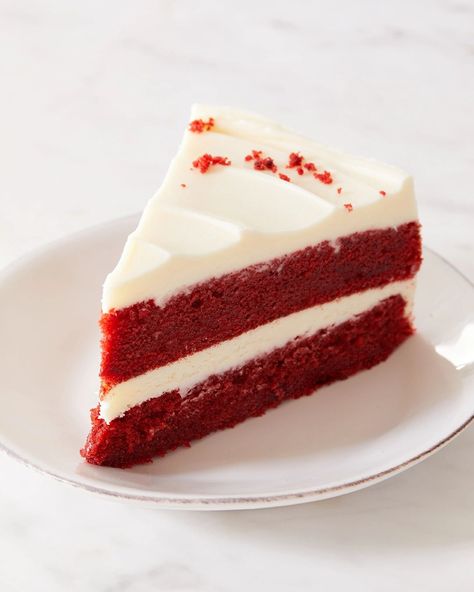 Red Velvet Cake Drawing, Slice Cake Aesthetic, Cake Drawing Tutorial, Cake Aesthetic Design, Cake Pictures Aesthetic, Red Velvet Cake Aesthetic, Red Velvet Cake Slice, Red Velvet Cream Cheese Frosting, Cake Reference