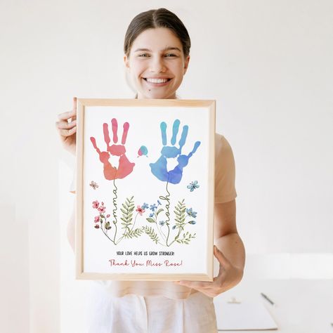 Personalized Teacher Appreciation Gift Handprint Art. Teacher thank you gift from students, end of year gift. Custom Gift from kids. by MotivArtStudio on Etsy Flower Handprint, Teacher Appreciation Gifts Printables, Teacher Appreciation Printables, Flower Colors, Inspiring Message, Handprint Craft, Thank You Teacher Gifts, When You Are Happy, Teacher Printable