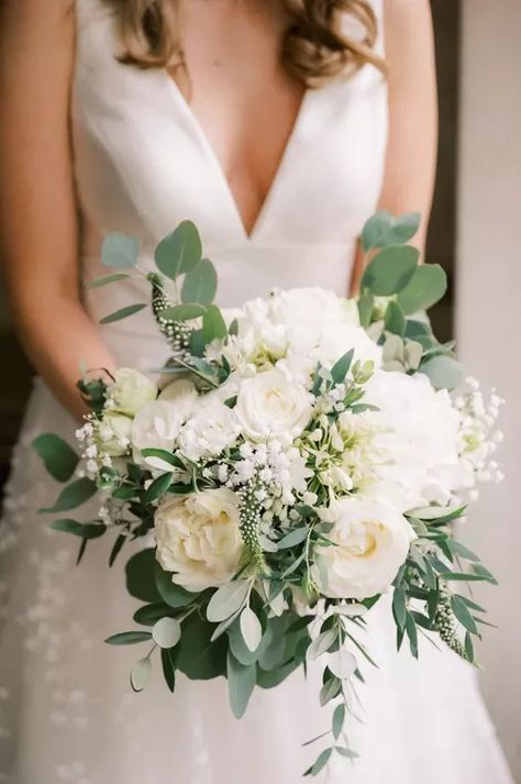 Green & white bridal bouquet Check more at https://beautyfashionideas.com/bridal/green-white-bridal-bouquet/ Wedding Flower Bridal Bouquets, Emerald Green Weddings Bridesmaid White Bouquets, Greenery Bouquet With White Flowers, Off White Bridal Bouquet, Bridal Bouquet White Roses Eucalyptus, White Wedding Bridal Bouquet, Wedding White And Green Flowers, Wedding Green Flowers, White Peony And Greenery Bouquet