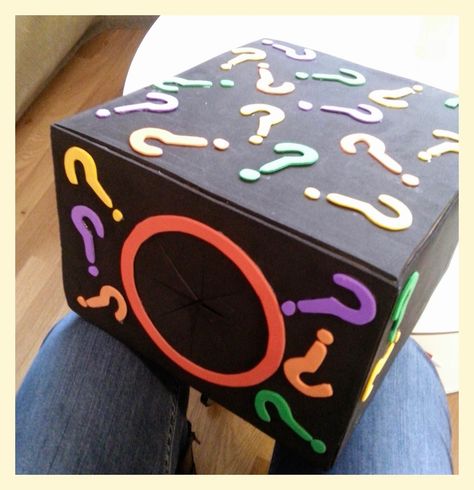 APRENDE JUGANDO CON PETRA: LA CAJA MISTERIOSA, Descubrir a través del tacto Carnival Games, Montessori Activities, Preschool Learning, School Crafts, School Activities, Preschool Crafts, Toddler Activities, Preschool Activities, Fun Activities