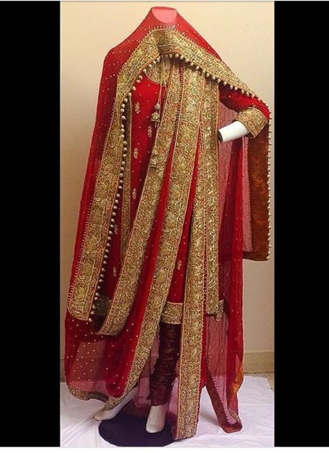 BHOPALI DRESSSSS Khara Dupatta, Heritage Outfits, Dupatta Saree, Khada Dupatta, Asian Bridal Wear, Qubool Hai, Bridal Couture Week, Baby Summer Dresses, Hot Clothes