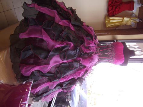 XV Quince...this is the dress! Y2k Dress Outfit, Prom 2000s, Quinceañeras Ideas, Mcbling Outfits, Y2k Prom Dress, Mexican Quinceanera Dresses, Y2k Prom, Quinceanera Planning, Prom Dress Inspo