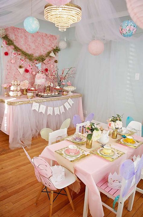 Girls Tea Party Birthday, Princess Tea Party Birthday, Tea Party Birthday Party, Kids Tea Party, Garden Kids, Fairy Tea Parties, Garden Tea Party, Girls Birthday Party Decorations, Girls Tea Party