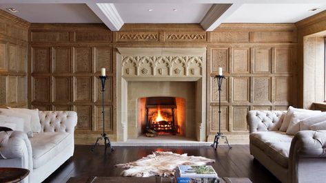 Oak Paneling Walls, Traditional Paneling, Tudor Paneling, Oak Panelling, Oak Paneling, Wooden Panelling, Show Piece, Early Medieval, Georgian Era