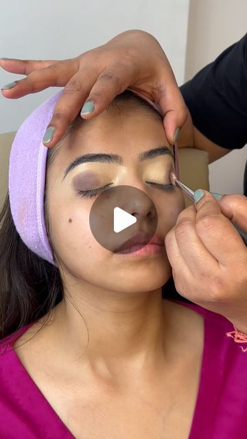 Anamika Sharma Makeup Artist | Party | Bridal | lndore on Instagram: "“Flawless Face, Step-by-Step Makeup Magic!”

#MakeupTutorial #StepByStepMakeup #makeupideas #FlawlessMakeup #MakeupGuide #GlamUp #MakeupLover #Beauty #MakeupTransformation #MakeupInspiration #DailyMakeup #MakeupArtist #BeautyInfluencer #MakeupIdeas" How To Do Bridal Makeup Step By Step, Party Makeup Step By Step, Diy Bride Makeup, Bridal Makeup Step By Step, Diy Bridal Makeup, Flawless Makeup Tutorial, Bridal Makeup Videos, Artist Party, Diy Wedding Makeup