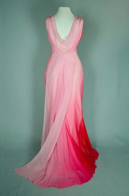 Ombre Gown, Historic Clothing, Ombre Dress, Indian Gowns Dresses, Pink Gowns, Floor Length Skirt, Fantasy Dress, Sheer Chiffon, Pink Ombre