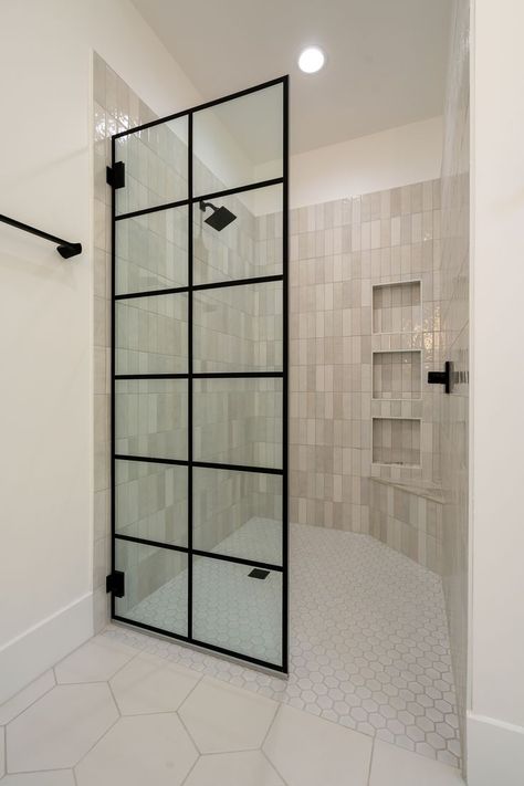 Bathroom Ideas Cream, Cream And Black Bathroom, Bathroom With Black Fixtures, Black And Cream Bathroom, Bathroom Cream, Black Shower Fixtures, Glass Door Shower, Cream Tiles, Black Shower Doors