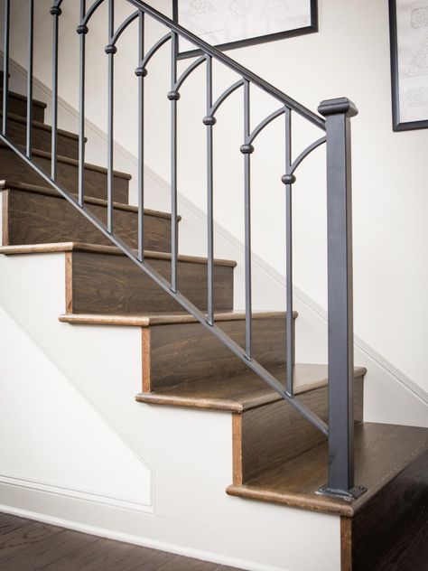 Chip and Joanna Gaines add a helping of Italian flavor to a bland suburban home in an impressive renovation for a California couple. Indoor Stair Railing, درابزين السلم, Metal Stair Railing, درج السلم, Wrought Iron Stair Railing, Rustic Stairs, Modern Stair Railing, Metal Handrails, Iron Stair Railing