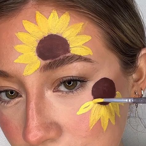 Face Painting Sunflower, Face Paint Sunflower, Sunshine Face Paint, Fall Face Paint Ideas, Flower Face Paint Ideas, Sunflower Makeup Looks, Easy Fall Face Painting Ideas, Fall Festival Face Painting Ideas, Thanksgiving Face Paint