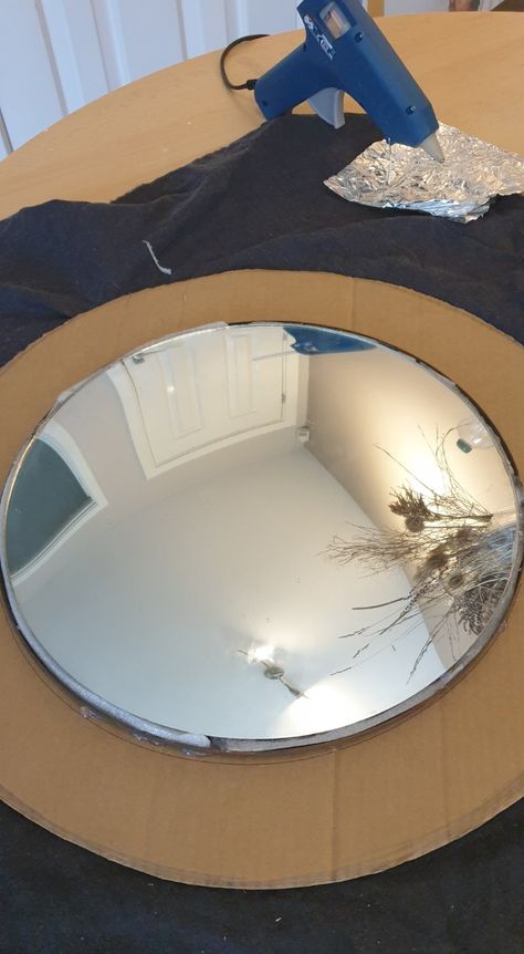 DIY Rope Mirror- A Quick Upcycling Project Rope Mirror Frame, Jute Rope Mirror, Diy Round Mirror, Mirror Upcycle, Round Mirror With Rope, Mirror Diy Projects, Western Mirror, Wreath Mirror, Round Hanging Mirror