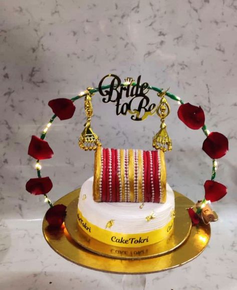 Bride-to-be cake Bride To Be Cakes Ideas, Bride To Be Cake, Bridal Cake, Jungle Cake, Bridal Shower Cake, Invitations Diy, Wedding Invitations Diy, Bride To Be, Themed Cakes