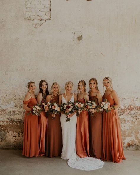 Rust Bridesmaid Dresses, Fall Bridesmaid, Party Poses, Rustic Bridesmaids, Fall Wedding Bridesmaids, Rust Bridesmaid Dress, Fall Wedding Color Schemes, Orange Bridesmaid, Museum Photography