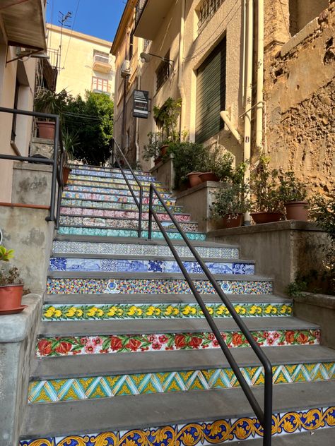 Sicily Interior Design, Sicily Moodboard, Sicilia Aesthetic, Sicilian Architecture, Sicilian Aesthetic, Sicily Aesthetic, Sicily Italy Aesthetic, Messina Sicily, Italian Aesthetic