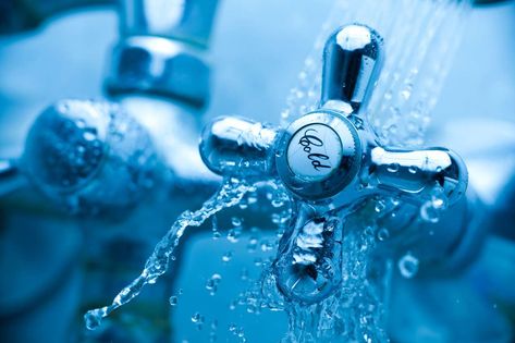 6 cold shower benefits to consider | UCLA Health Taking Cold Showers, Water Heater Repair, Wim Hof, Plumbing Problems, Wellness Trends, Cold Shower, Cleveland Clinic, Cold Therapy, Sore Muscles