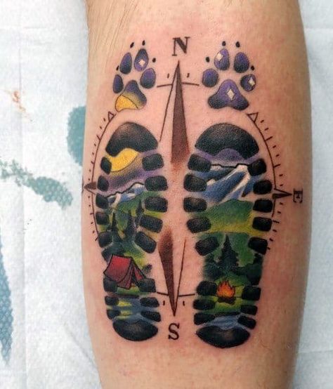 Hiking Tattoos, Tattoo Avant Bras, Natur Tattoo Arm, Hai Tattoo, Outdoor Tattoo, Camping Tattoo, Running Tattoo, Adventure Tattoo, Hiking Tattoo