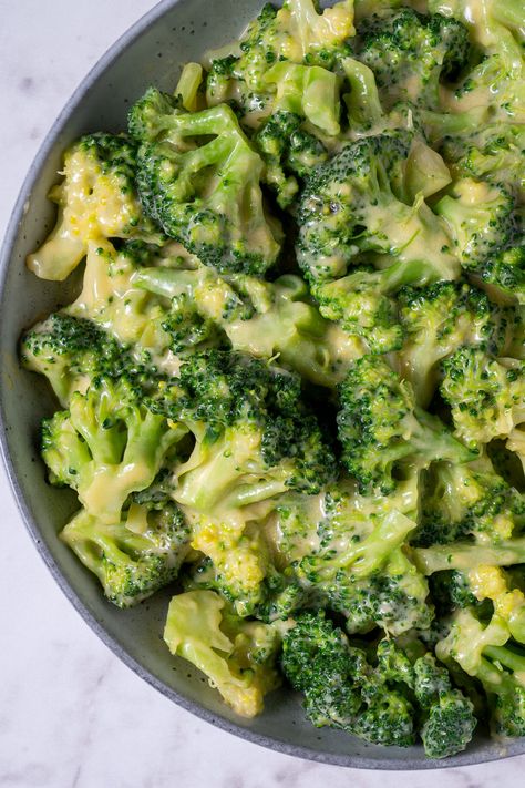 Cheesey Broccoli, Cheesy Broccoli Recipe, Sides Veggies, Crock Pot Baked Potatoes, Broccoli Side Dish, Stew Soup, Friend Aesthetic, Homemade Cheese Sauce, Spring Veggies