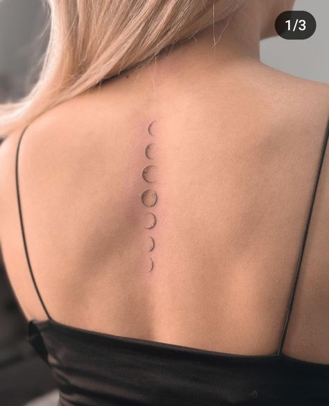 Moon Phases Spine Tattoo, Aesthetic Tattoos For Women, Tattoos For Women Minimalist, Small Aesthetic Tattoos, Small Girly Tattoos, Aesthetic Tattoos, Small Pretty Tattoos, Petite Tattoos, Spine Tattoos For Women