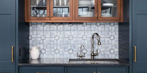 2023 Kitchen Paint Color Trends | Martha Stewart Paint Trends, Painted Kitchen Cabinets Colors, Trending Paint Colors, Blue Kitchen Cabinets, Cabinet Paint Colors, All White Kitchen, Blue Cabinets, Kitchen Design Trends, Classic Kitchens