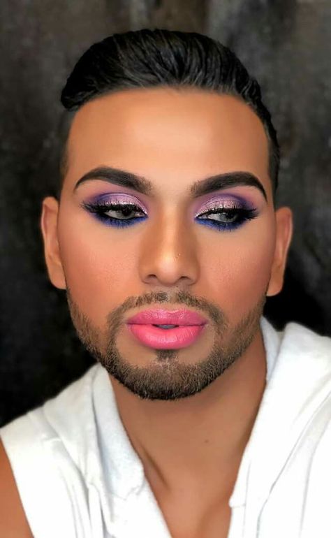 Androgynous Makeup, Boys Wearing Makeup, Men Wearing Makeup, Aveda Makeup, Bold Lip Makeup, Glitter Beards, Man Gay, Special Occasion Makeup, Drag Queen Makeup