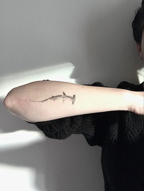 #hammerhead #tattoo #sharktattoo #blackandgreytattoo #shark #armtattoo #hammerheadtattoo Hammerhead Line Tattoo, Hammerhead Tattoo Shark, Small Hammerhead Shark Tattoo, Shark Arm Tattoo, Shark Tattoo Arm, Shark Tattoo Men, Oceanic Tattoo, Sharks Tattoo, Hammerhead Tattoo