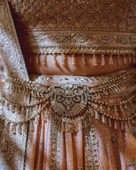 Blush Pink Lehenga with Silver Kamarbandh - Shaadiwish Tarun Tahiliani Saree, Tarun Tahiliani Lehenga, Anita Dongre Bridal, Kamar Bandh, Rajput Jewellery, Big Indian Wedding, Bridal Trousseau, Banarasi Lehenga, Pink Lehenga