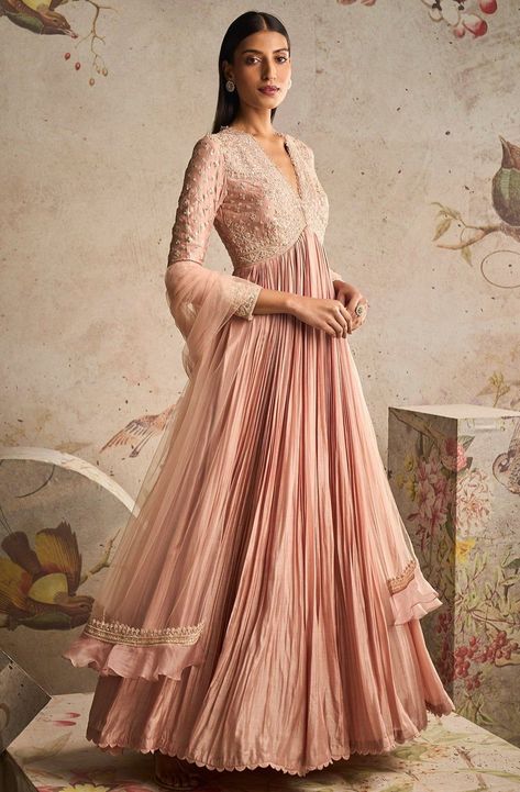 Sway dusty pink anarkali and dupatta - XL Pink Anarkali Suits, Ridhi Mehra, Pink Anarkali, Silk Anarkali, Long Anarkali, Anarkali Dress Pattern, Embroidered Crop Tops, Embroidered Dupatta, Simple Pakistani Dresses