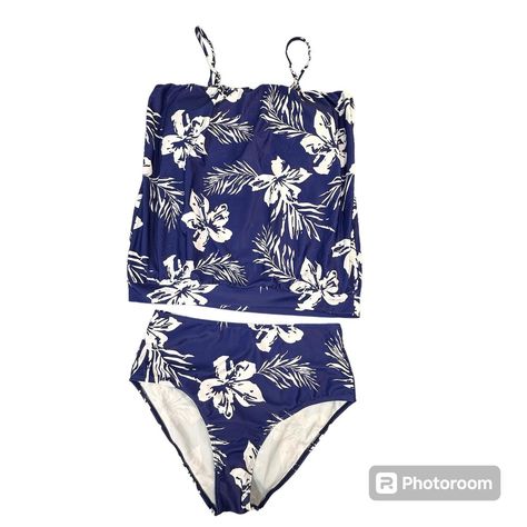 Unbranded Women's Large Blue and White Tankini... - Depop White Tankini, Hawaiian Pattern, White Bikinis, Blue And White Floral, Swim Tankini, Tankini Set, White Casual, Skirt Leather, Costume Design