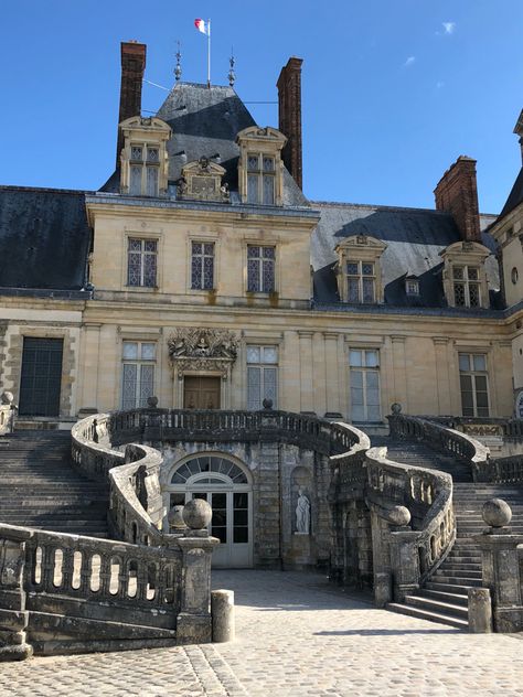 Hotel Des Invalides, Architect Jobs, San Myshuno, French Castles, Paris France Travel, Watercolor Architecture, Architecture Sketchbook, French Architecture, Chateau France