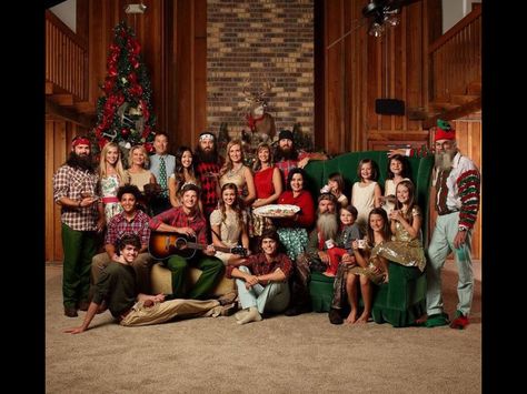 Duck Dynasty Family Duck Dynasty Family, Big Family Photos, Robertson Family, Christmas Family Photoshoot, Duck Commander, Duck Calls, Family Christmas Pictures, Quack Quack, Christmas Albums