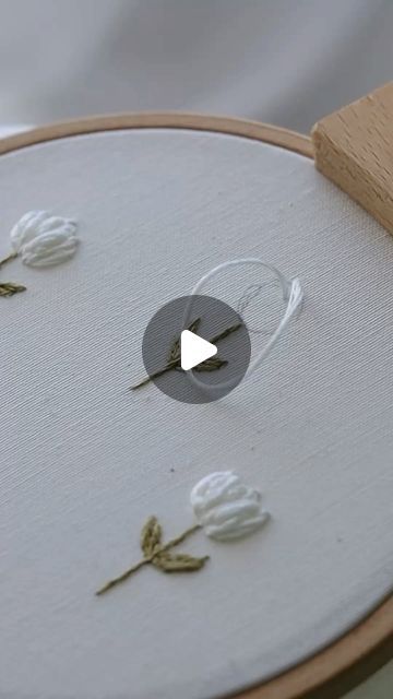 34K likes, 311 comments - whynotstitching am April 15, 2022: "Hello, spring 🌷I have a plan to embroider these cute tiny tulips on a tote bag. Have a lovely weekend! 🌿🤍 Find more botanical and floral PDF patterns with video tutorials here @whynotstitching Follow to treat yourself 🤍 Enjoyable hobby 🤍🌿". Cute Tiny Embroidery Ideas, How To Embroider Simple Flowers, How To Embroider Tulips, Tulip Embroidery Pattern, Diy Crochet Flowers Tutorial, Cottagecore Embroidery, Tulip Embroidery, Easy Diy Clothes, Flowers Tutorial