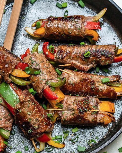 Steak Roll Ups, Healthy Steak, Sirloin Steak Recipes, Fajita Seasoning Mix, Homemade Fajita Seasoning, Roll Ups Recipes, Clean Food Crush, Steak Fajitas, Food Crush