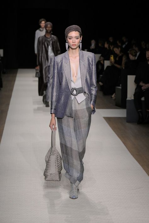 Giorgio Armani Spring 2025 Ready-to-Wear Runway, Fashion Show & Collection Review [PHOTOS] Giorgio Armani Fashion, Armani Fashion Show, Armani Fashion, Spring 2025, Show Collection, Fashion Show Collection, Drop Waist, Fashion Week Spring, Italian Fashion