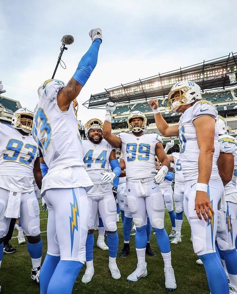 Chargers Chargers Aesthetic, La Chargers, Justin Herbert, Chargers Football, Nfl Football Pictures, Chargers Nfl, Nfl Football Players, Los Angeles Chargers, Football Pictures