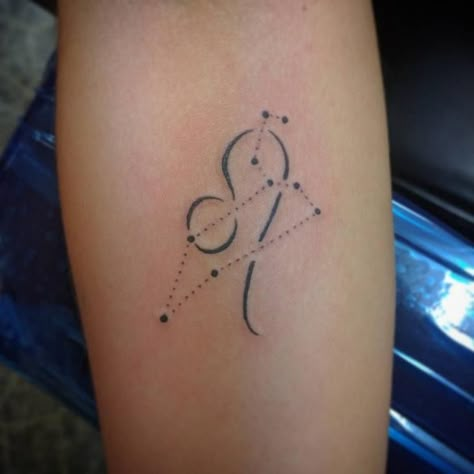 250+ Leo Tattoo Designs (2020) Zodiac Sign Symbol and Horoscope ideas Constellation Tattoo Ideas, Leo Symbol Tattoos, Leo Sign Tattoo, Zodiac Signs Leo Tattoo, Leo Constellation Tattoo, Leo Zodiac Tattoos, Leo Tattoo Designs, Tattoos With Deep Meaning, Leo Tattoo