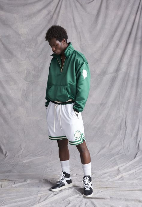 Fear of God Tributes Boston Celtics For Its 1987 Collection – PAUSE Online | Men's Fashion, Street Style, Fashion News & Streetwear Cargo Pants Outfit Men, Trend Pants, Men Bodybuilding, Look Con Short, Basketball Pants, Casual Fashion Trends, Pants Outfit Men, Body Building Men, Training Running