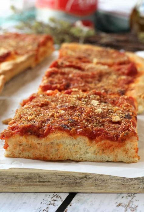 Sfincione Recipe, Sicilian Pizza Recipe, Sicilian Style Pizza, Sicilian Style, Sicilian Pizza, Calzone Pizza, Italian Bakery, Tomato Pie, Sicilian Recipes