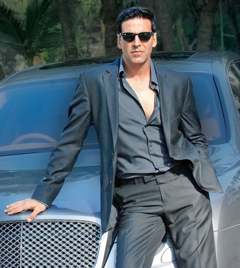 Akshay Kumar Photoshoot, Akshay Kumar Style, Danish Image, Friends Illustration, Indian Actors, National Film Awards, Fantasy Horror, Amazing Facts For Students, Motivational Wallpaper