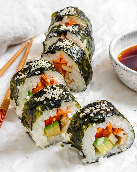 If you're a lover of sushi, you're going to love these Vegan Sushi Rolls with Crispy Tofu! They're super simple to make, protein and veggie-packed, plus super delicious! #plantbasedonabudget #tofu #sushi Veg Sushi, Rolls Dinner, Tofu Sushi, Vegan Sushi Rolls, Veggie Sushi, Vegetarian Sushi, Vegan Sushi, Best Sushi, Crispy Tofu