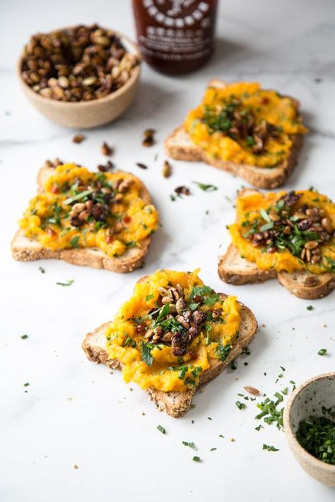 Sriracha Roasted Butternut Squash Toasts with Smoky Pumpkin Seeds - Feed Me Phoebe Butternut Squash Toast, Squash Toast, Butternut Squash Recipes Roasted, Butternut Squash Recipe, Gluten Free Recipes For Lunch, Gluten Free Toast, Pumpkin Seed Recipes, Butternut Squash Risotto, Fall Appetizers