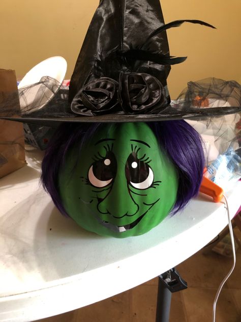 Painted Witch Pumpkin Ideas, Pumpkin Painting Ideas Small Pumpkins, Pumpkin Witch Face, Bear Pumpkin, Dollar Tree Halloween Decor, Geometric Line Tattoo, Creative Pumpkin Decorating, Pumpkin Decorating Contest, Pumpkin Contest