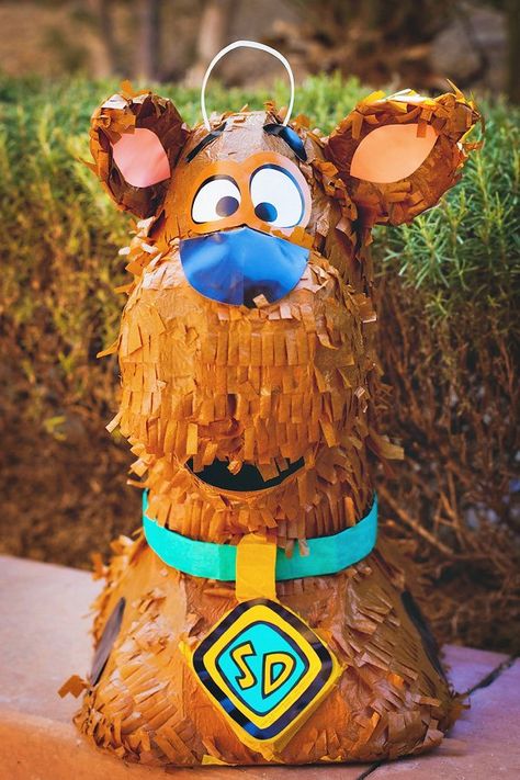 Scooby Doo Pinata, Spooky Scooby Doo, Scooby Doo Halloween Party, Scooby Doo Birthday Cake, Scooby Doo Party, Aurora Party, Pinata Ideas, Ghost Treats, Scooby Doo Birthday Party