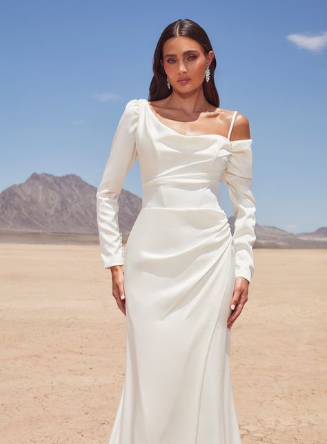 Simple Fitted Wedding Dress, Satin Sheath Wedding Dress, Simple Wedding Dress Strapless, Wedding Dress With Long Sleeves, Minimal Wedding Dress, Elegant Minimalism, Detachable Skirt, Cape Wedding Dress, Simple Wedding Dress