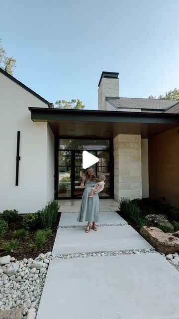 Dallas, TX Realtor | Madi Vaughan on Instagram: "✨See a $5.89 million dollar house in 30 seconds and comment “6802” if you want more information! ✨

@newleafcustomhomesdallas @designshopdallas didn’t miss a single detail in this brand new home that feels like a retreat in one of the best neighborhoods of Dallas, TX. 

On .75 acres with a gated entry to the property, it feels so SAFE and serene. You’re own little slice of Dallas, away from everyone else. 

The mature trees and creek running along the backyard offers nature that is sometime lacking in our city, but you have it right in your backyard. 

And the house.🫢 This house is beautiful and extremely functional. With features like 2 sinks in the kitchen, or a laundry room attached to the master suite closet. It’s little details that sh Master Suite Closet, Million Dollar House, Brand New Home, King Ranch, Entry Gates, House Remodel, Home Trends, Million Dollar, 30 Seconds