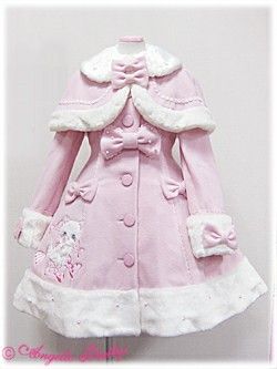 Liz Lisa pink cape coat Kawaiicore Clothes, Angelic Pretty Dress, Pastel Alt, Himekaji Outfits, Kawaii Outfit Ideas, Plain Coats, Kawaii Fashion Outfits, J Fashion, Kawaii Clothes