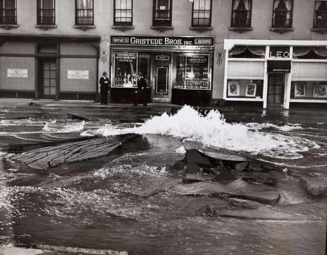 The best of Weegee's New York street photography – in pictures | Cities | The Guardian Weegee Photography, New York Street Photography, Most Famous Photographers, New York Landscape, New York Photography, Photography Exhibition, Juxtapoz Magazine, Famous Photographers, Ansel Adams