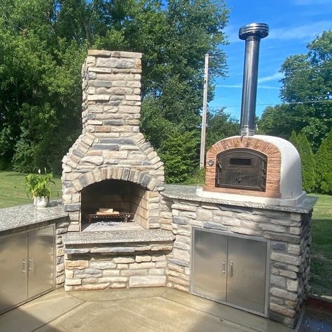 Spring projects are in full swing! These gorgeous Ventura Wood Fired Ovens (Sierra and Preto) are pictured in several different outdoor areas from real Authentic Pizza Ovens customers. Get ready for your outdoor upgrade today! www.fireflypizzaovens.com #authenticpizzaovens #pizzaovens #outdooroven #outdoorlife #outdoorkitchensandgrills #woodburning #woodburningoven #outdoorkitchen #pizzalife #eatinghealthier #pizzaovencooking #woodfiredoven #foodie #outdoorkitchendesign #authentic #outdoor... Mobile Pizza Oven, Brick Pizza Oven Outdoor, Stone Pizza Oven, High Heat Paint, Authentic Pizza, Outdoor Stone Fireplaces, Stone Oven, Brick Pizza Oven, Wood Oven