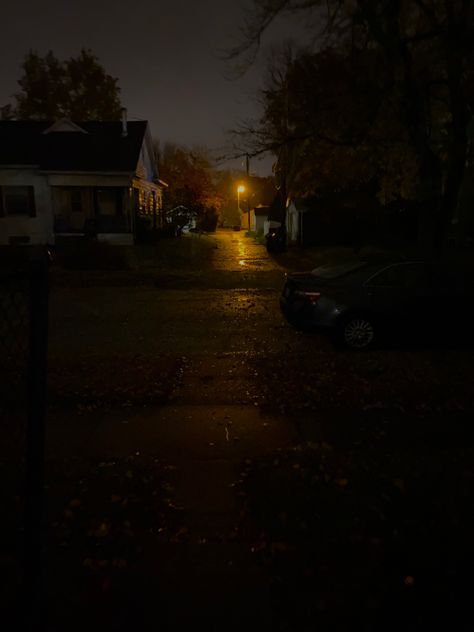 Suburbs Aesthetic Night, Suburbs Aesthetic, Rain Street, Street At Night, Rain Aesthetic, Creative Profile Picture, Rainy Night, Rainy Weather, Pretty Photos