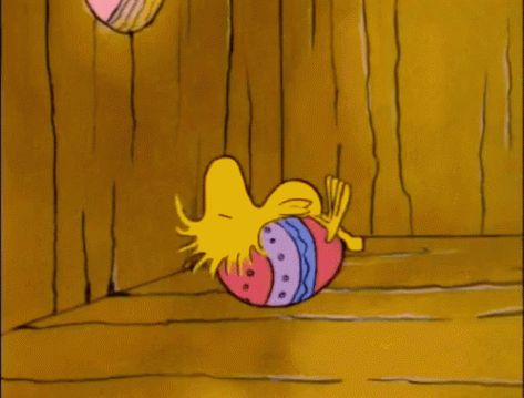 Easter Egg GIF - Easter Happyeaster Eastersunday - Discover & Share GIFs Easter Beagle Charlie Brown, Charlie Brown Easter, Easter Beagle, Snoopy Easter, Woodstock Peanuts, Snoopy Comics, Peanuts Comic Strip, Peanuts Cartoon, Snoopy Images