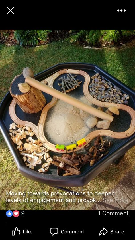 Tuff spot ideas Tuff Spot Ideas, Curiosity Approach Eyfs, Tuff Tray Ideas Toddlers, Curiosity Approach, Reggio Inspired Classrooms, Tuff Spot, Eyfs Activities, Nursery Activities, Black Tray